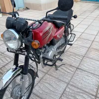 موتورسیکلت باکس درحدنو سالم بدون ضربه سالم