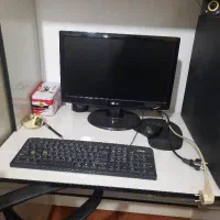 سلام کامپیوتر همراه بامیز صندلی|رایانه رومیزی|سنندج, |دیوار