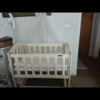 تخت  کنار مادر|تخت و صندلی بچه|همدان, |دیوار