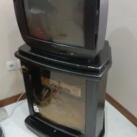 تلویزیون ۲۱ اینچ ال جی همراه با میز تلویزیون