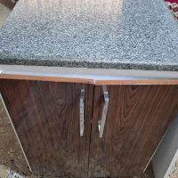 کابینت فلزی به همراه سنگ گرانیت مشکی