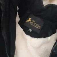 پالتو|لباس|کرمان, |دیوار