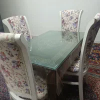 مبل، میز غذا خوری، چرخ گوشت