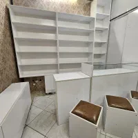 کمد ایستاده ، کمد درب دار، پیش خوان