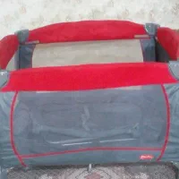 تخت پارک کودک کم استفاده شده در بهداری