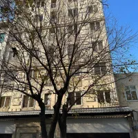 ۵۰ متر / گذر بی نظیر / خوش نقشه / نور فراوان