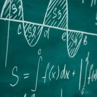 تدریس تضمینی حضوری و آنلاین توسط دکتر ریاضی و خانم