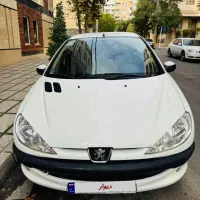 ۲۰۶ صندوقدار V8 1398