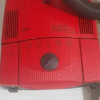 یکدستگاه جارو برقی نامبر وان ساخت آلمان شرکت AEG