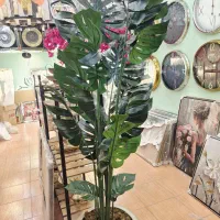 درختچه مصنوعی و گلدان