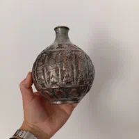 یک جفت گلدان مسی قدیمی