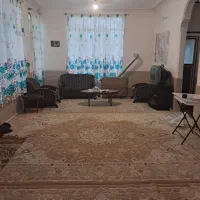 مقداری لوازم خانگی به فروش میرسد