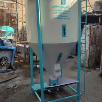 میکسر عمودی ۱ تن میکسر مرغداری
