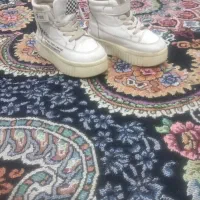 مشروطه|کفش و لباس بچه|سوسنگرد, |دیوار