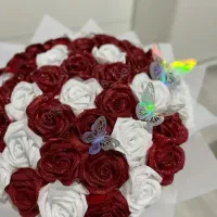 گل رز روبانی