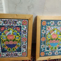 یه جفت تابلو نقاشی ر برجسته رو کاشی نفیس
