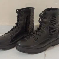 کفش مجلسی،بوت|کیف، کفش، کمربند|پرند, فاز ۶|دیوار