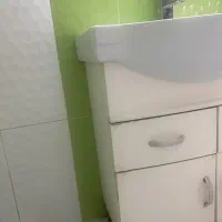 روشویی کمددار همراه با شیر آب|لوازم سرویس بهداشتی|آمل, |دیوار