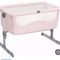 تخت کنار مادر مارک چیکو