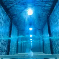 میز بی انتها