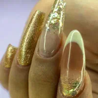 ناخنکارحرفه ای کلیه خدمات ناخن همراه دوره صفرتاصد