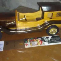 ماشین چوبی(تزئینی)