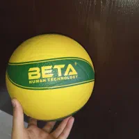 توپ والیبال