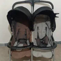 کالسکه دوقلویی