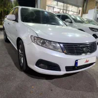 خودرو کیا اپتیما 6 سیلندر سال  ۲۰۱۰|خودرو سواری و وانت|اصفهان, کوجان|دیوار