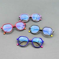 عینک طبی و آفتابی|خدمات پیشه و مهارت|کیش, |دیوار