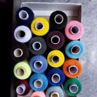 نخ از هر رنگ