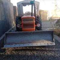 یک دستگاه تراکتور فیات 640