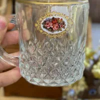 لیوان یا استکان دور طلایی گلدار