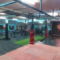 نیازمندمربی بدنسازی کیک بوکسینگ بوکس وشوMMAاقاخانم