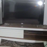 ال ای دی هوشمند ۴۸ اینچ TCL منحنی همراه میز|تلویزیون و پروژکتور|کرمانشاه, |دیوار