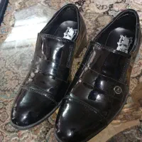 یک جفت کفش ساق دار  ودوجفت مجلسی پسرانه یک میلیون|کفش و لباس بچه|بروجرد, |دیوار