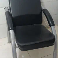 صندلی انتظار چرم