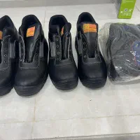 کفش ایمنی کاملا نو