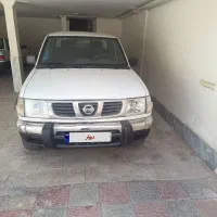 نیسان پیکاپ دوکابین