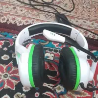 دو عدد هدفون سفید مشکی