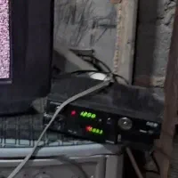 فروش تلوزیون گیرنده دیجیتال و اجاق گاز 350 تومان|تلویزیون و پروژکتور|شهرکرد, |دیوار