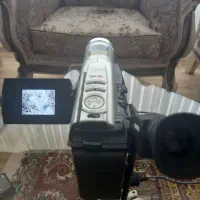 دوربین فیلم برداری جی وی سی ودوربین عکاسی کاون