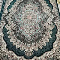۲ عدد فرش ۹ متری ، ۷۰۰ شانه ، نگین مشهد