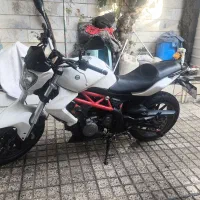 بنلی ۳۰۰|موتورسیکلت|شهر ری, شهادت|دیوار