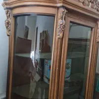 بوفه چوب گردو بسیار شکیل( طرح کلاسیک)|بوفه، ویترین، کنسول|مشهد, گوهرشاد|دیوار