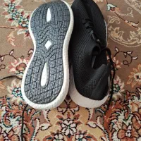 دو جفت کفش نو سایز ۴۵ و۳۷ ولباس زمستانی نو وکاپشن|کیف، کفش، کمربند|ایوان, |دیوار