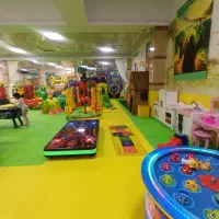 مربی خانه بازی