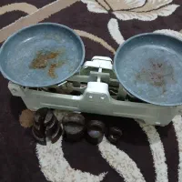 ترازوی قدیمی