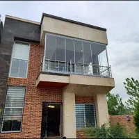 شیشه بالکن ریلی (جمع شو)