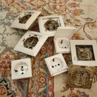 کلید و پریز کارکرده